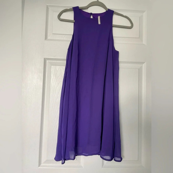 Lulus Dresses & Skirts - Lulu's Solemio Purple High-Neck Shift Dress, size Small